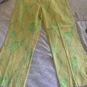 Lily Pulitzer crop pants.